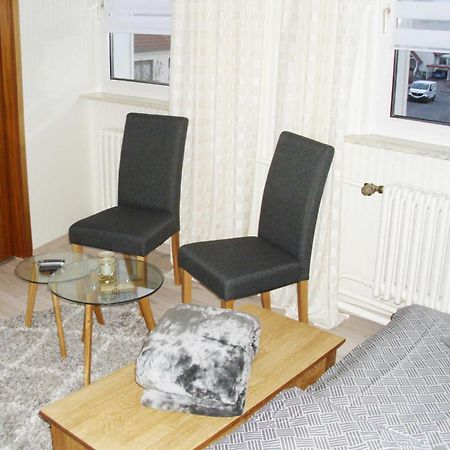 Ferienzimmer Am Stadtrand Dwasieden Exterior photo